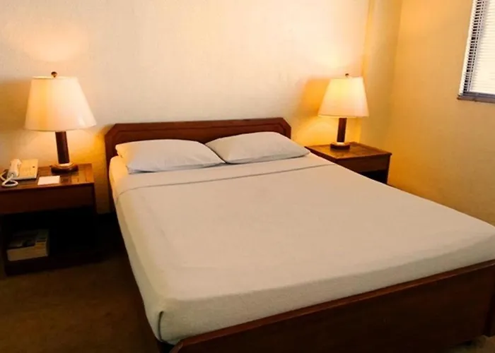 Amorsolo Mansion 3* Manila